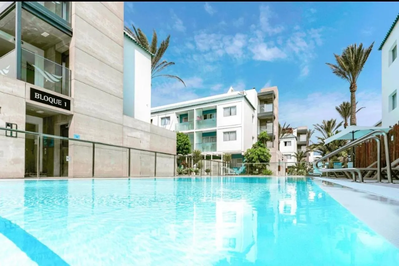 Bristol Sunset Beach Private Apartment コラレホ