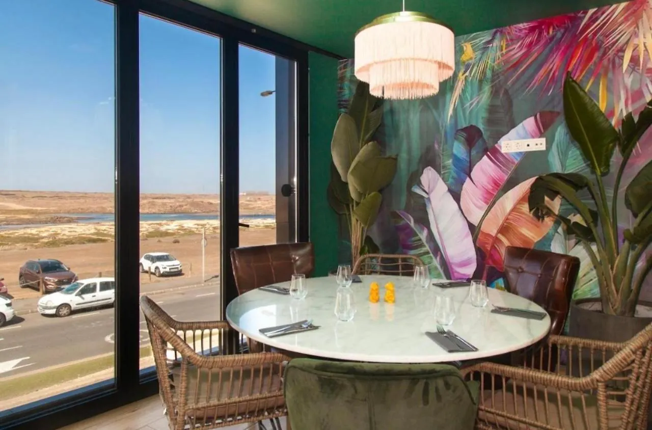 Bristol Sunset Beach Private Apartment コラレホ