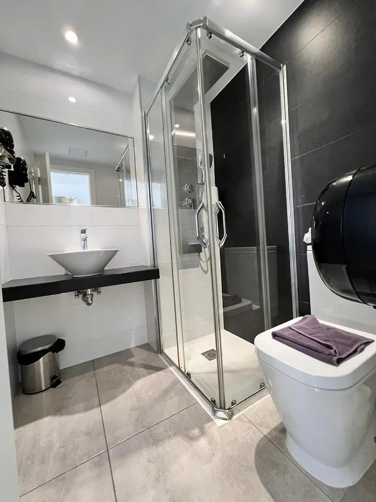 Bristol Sunset Beach Private Apartment コラレホ