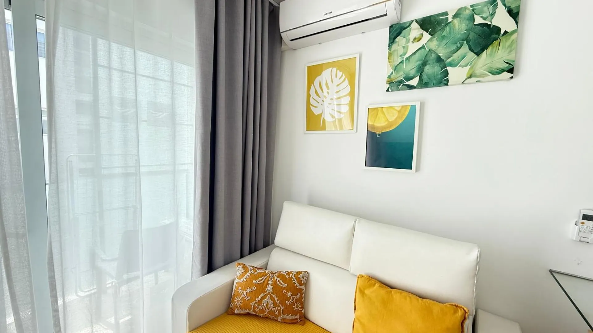 Bristol Sunset Beach Private Apartment location